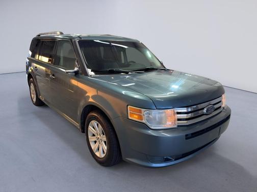 2010 Ford Flex SE