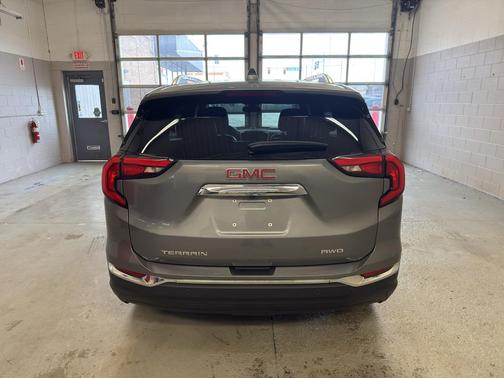 Satin Steel Metallic 2018 GMC Terrain SLT