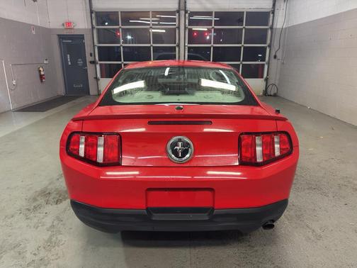 2010 Ford Mustang Premium