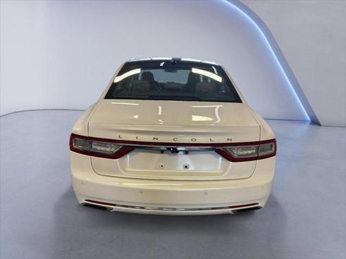 2017 Lincoln Continental Reserve