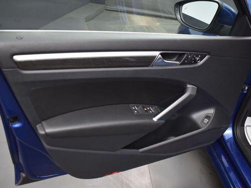 2017 Volkswagen Passat 1.8T SE