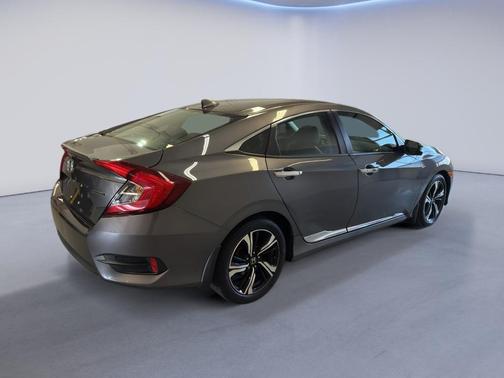 2018 Honda Civic Touring