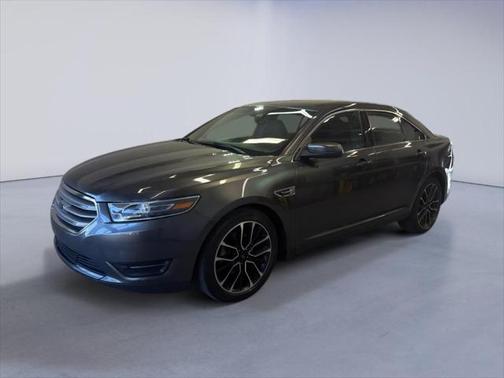 2017 Ford Taurus SEL