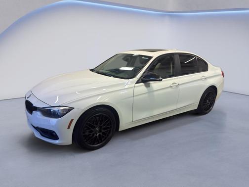 Alpine White 2017 BMW 320 i