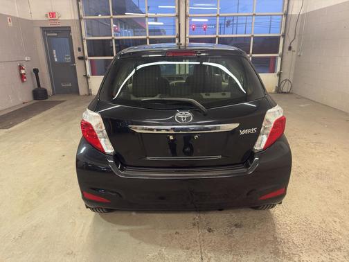 2013 Toyota Yaris L