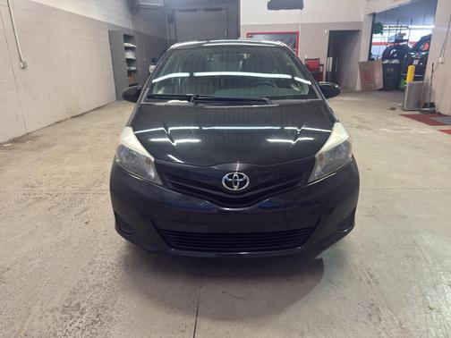 2013 Toyota Yaris L
