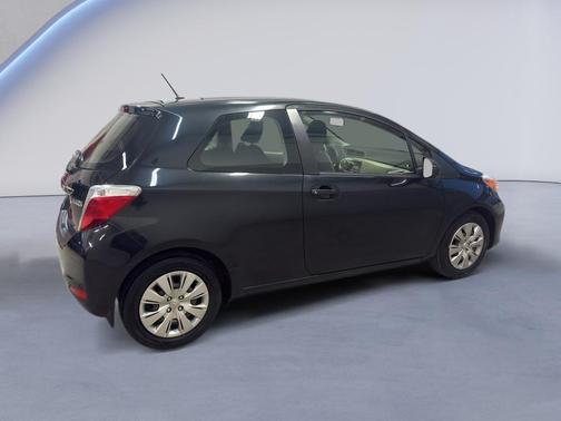 2013 Toyota Yaris L