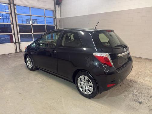 2013 Toyota Yaris L