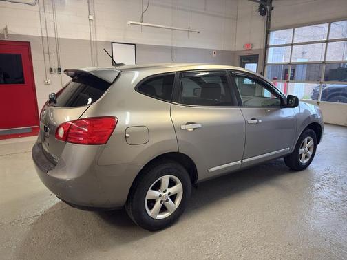 2012 Nissan Rogue S