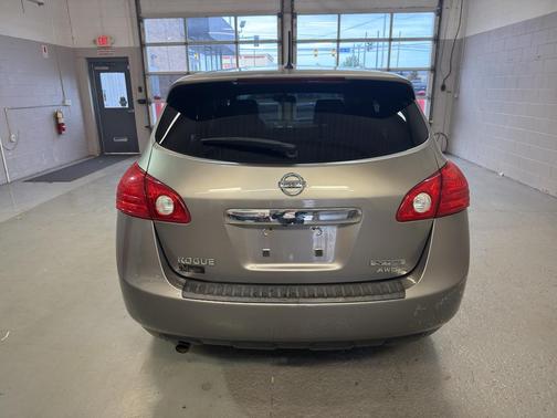 2012 Nissan Rogue S