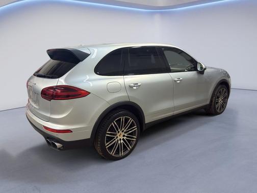 2016 Porsche Cayenne Turbo