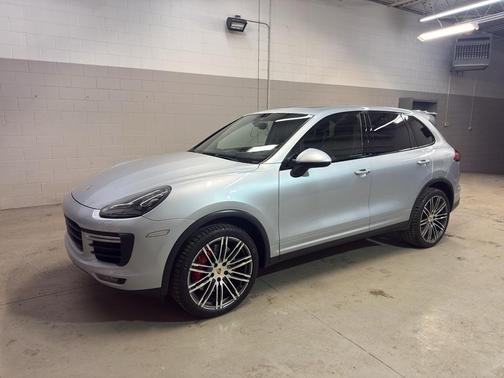 2016 Porsche Cayenne Turbo
