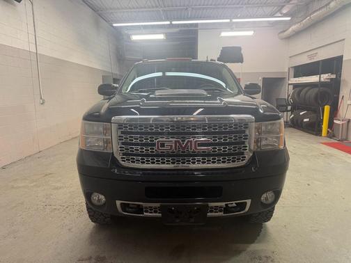 2014 GMC Sierra 2500 Denali