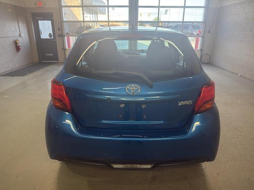 2015 Toyota Yaris L