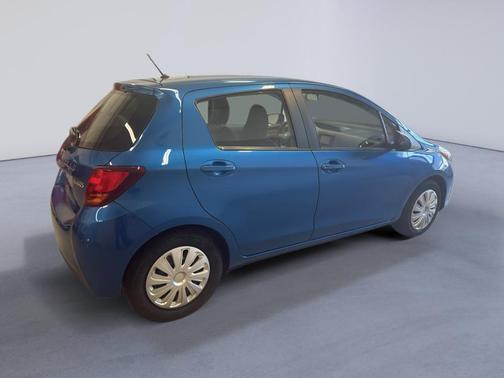 2015 Toyota Yaris L