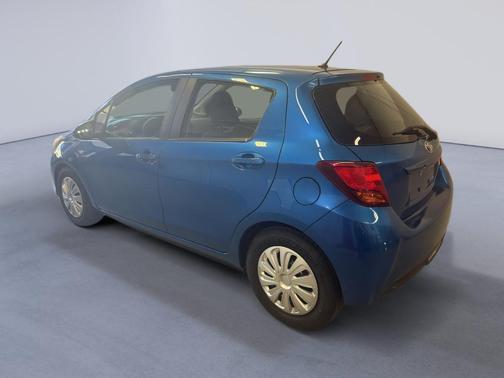2015 Toyota Yaris L