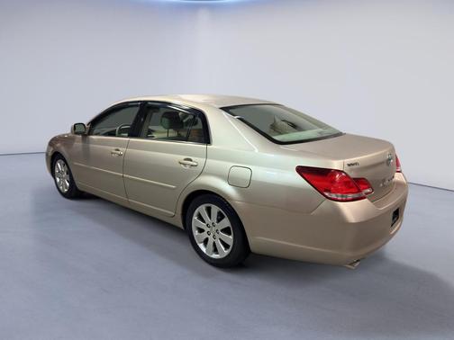 2006 Toyota Avalon XLS