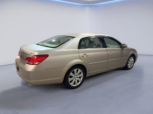 2006 Toyota Avalon XLS