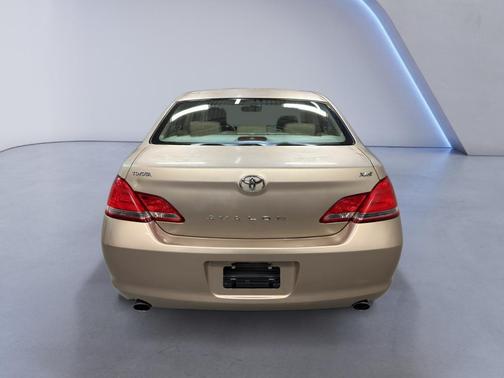 2006 Toyota Avalon XLS