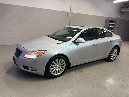 2012 Buick Regal Premium 1
