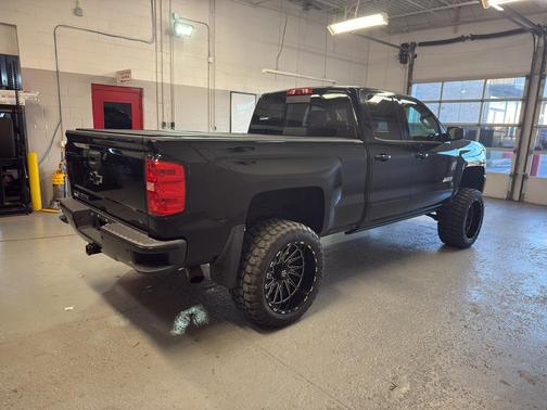 2017 Chevrolet Silverado 1500 2LT