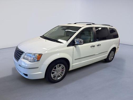2010 Chrysler Town & Country Limited