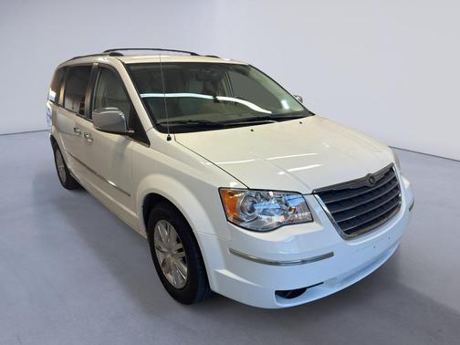 2010 Chrysler Town & Country Limited