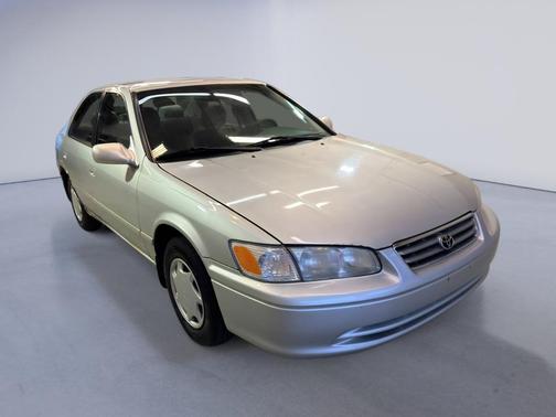 2000 Toyota Camry CE
