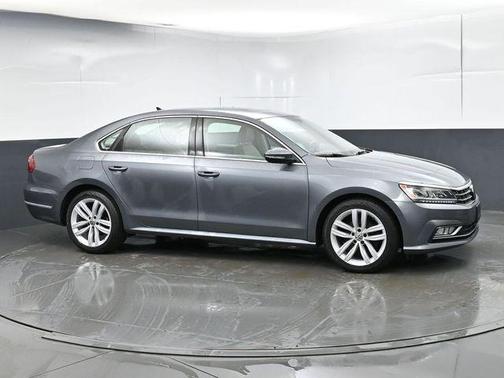 2018 Volkswagen Passat 2.0T SE
