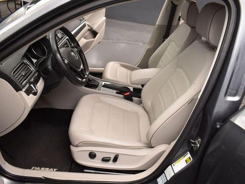 2018 Volkswagen Passat 2.0T SE