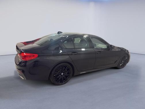 2019 BMW 540 540i