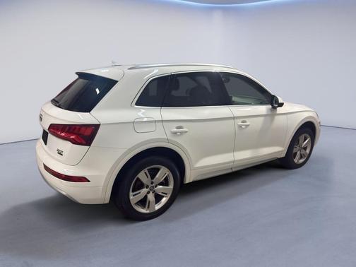 2018 Audi Q5 2.0T Tech Premium