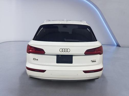 2018 Audi Q5 2.0T Tech Premium