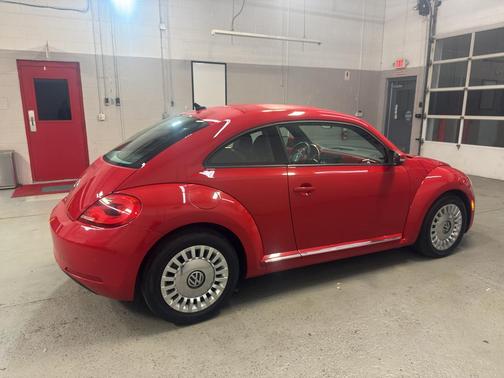 2014 Volkswagen Beetle 1.8T