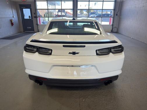 2023 Chevrolet Camaro 1LS