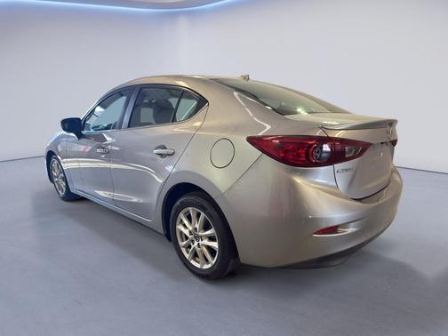 Liquid Silver Metallic 2016 Mazda Mazda3 i Touring