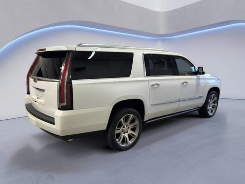 Crystal White Tricoat 2017 Cadillac Escalade ESV Premium Luxury