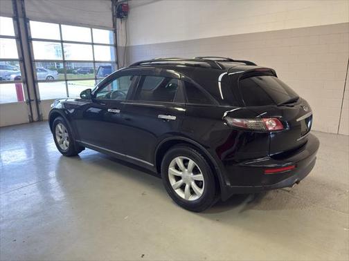 2005 INFINITI FX35 Base