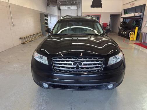 2005 INFINITI FX35 Base