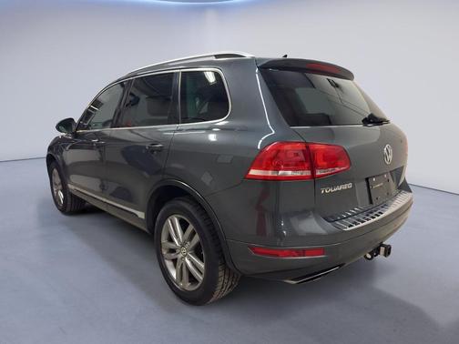 2014 Volkswagen Touareg TDI Lux