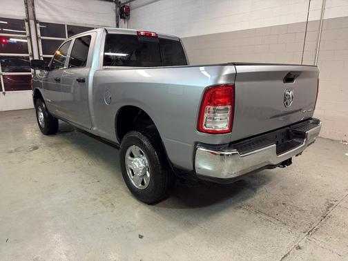 2019 RAM 2500 Tradesman Crew Cab 4x4 6'4' Box
