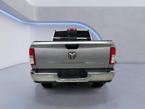 2019 RAM 2500 Tradesman Crew Cab 4x4 6'4' Box