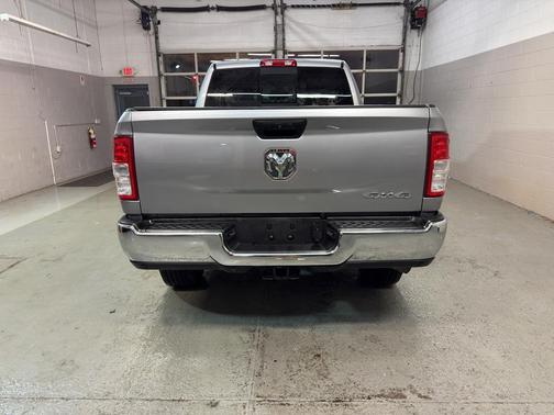 2019 RAM 2500 Tradesman Crew Cab 4x4 6'4' Box