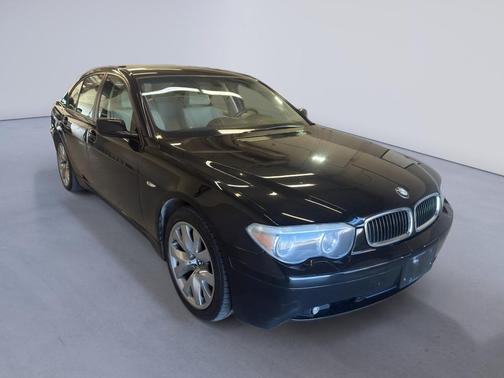 2003 BMW 745 745i
