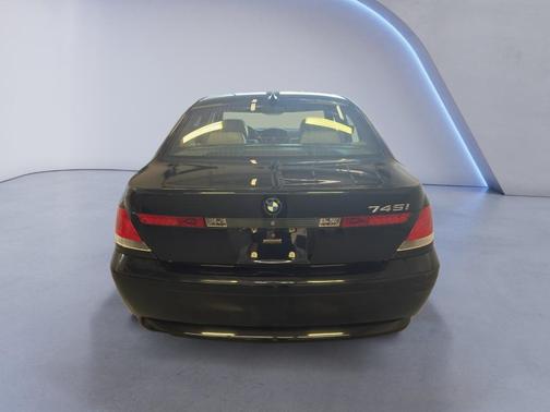 2003 BMW 745 745i