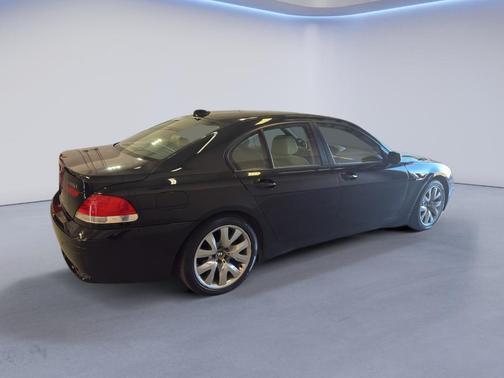 2003 BMW 745 745i