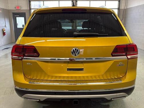 2018 Volkswagen Atlas 3.6L SEL Premium
