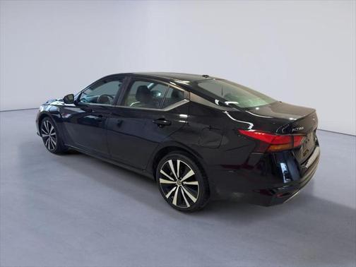 2021 Nissan Altima SR Intelligent AWD