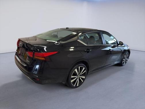 2021 Nissan Altima SR Intelligent AWD