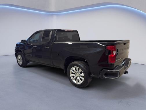 Black 2022 Chevrolet Silverado 1500 Custom